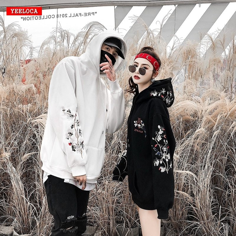 Cozy Love in Style – Embroidered Couple Hoodies